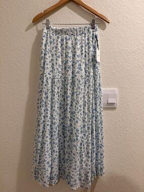 47. NWTS Japna Floral Maxi Skirt